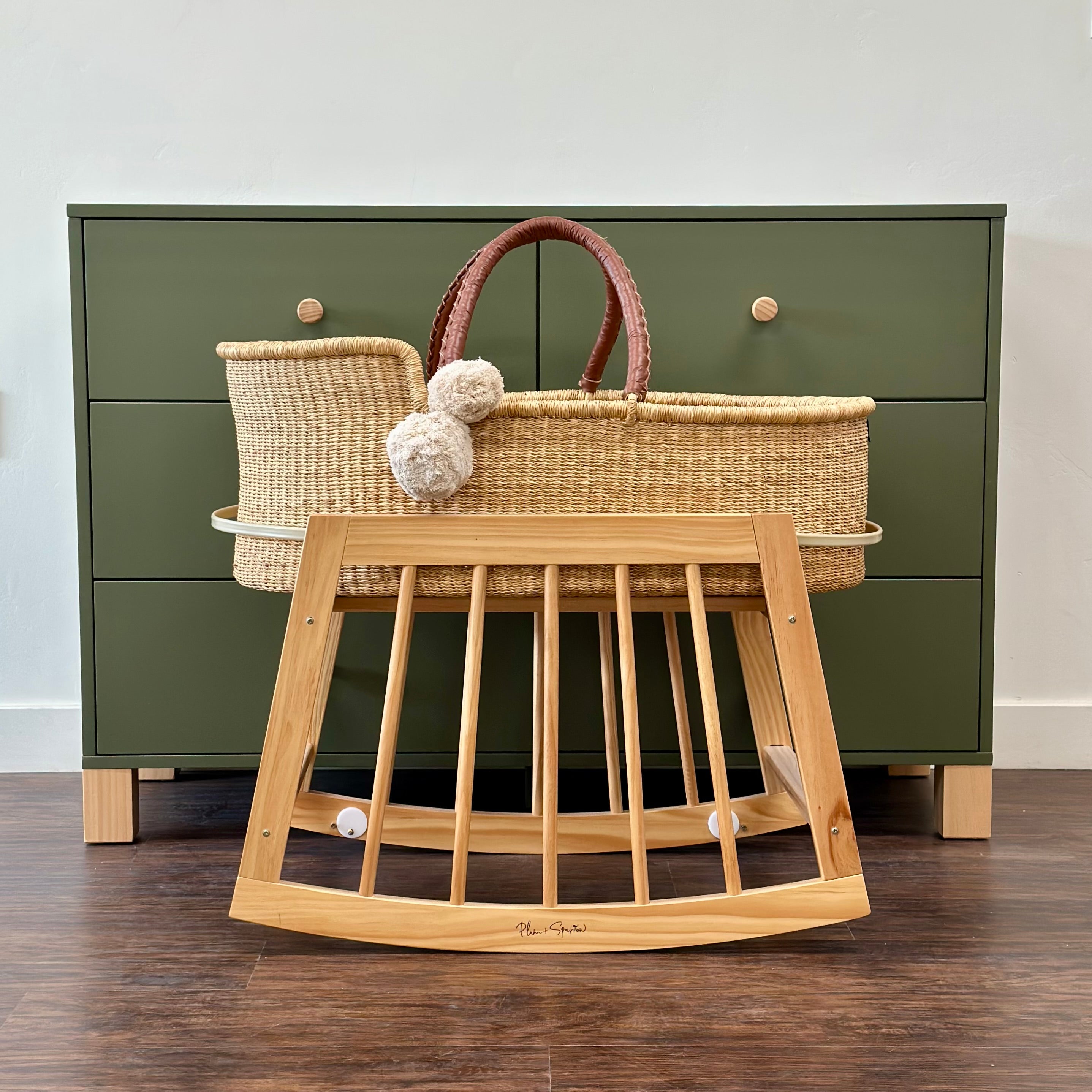 Brown Vegan Leather Handle Moses Basket