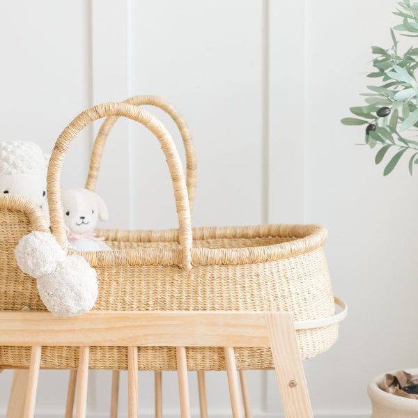 Modern Rocking<br> Moses Bassinet Stand<br>with brake<br>Natural